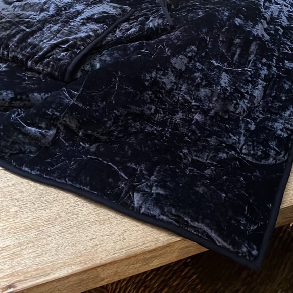 PBteen Harry Potter Magical Velvet Standard Sham - Picture 2 of 4